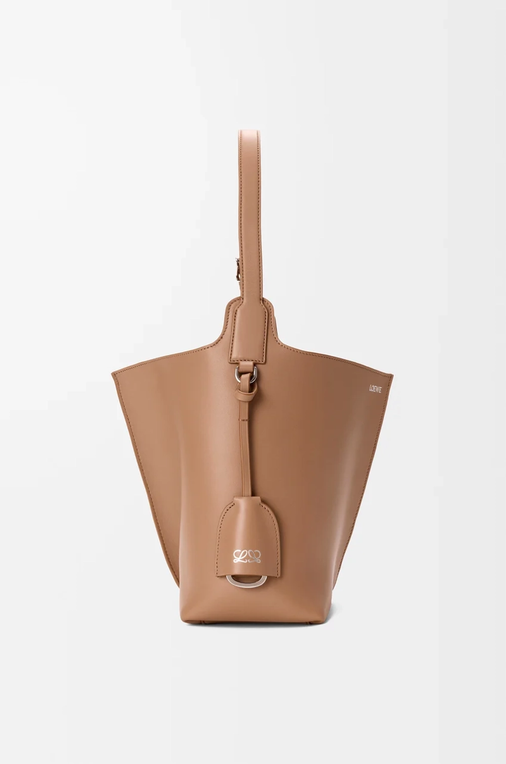 Loewe Средняя сумка-ведро Bilbao из гладкой телячьей кожи, мокко