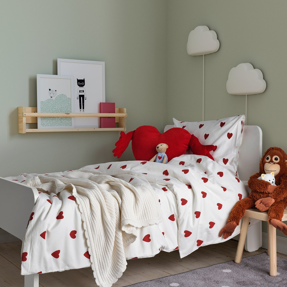 IKEA BARNDRÖM  (ИКЕА БАРНДРЁМ)  -  Пододеяльник и наволочка - белый красный/сердечки фланель 150x200/50x60 см