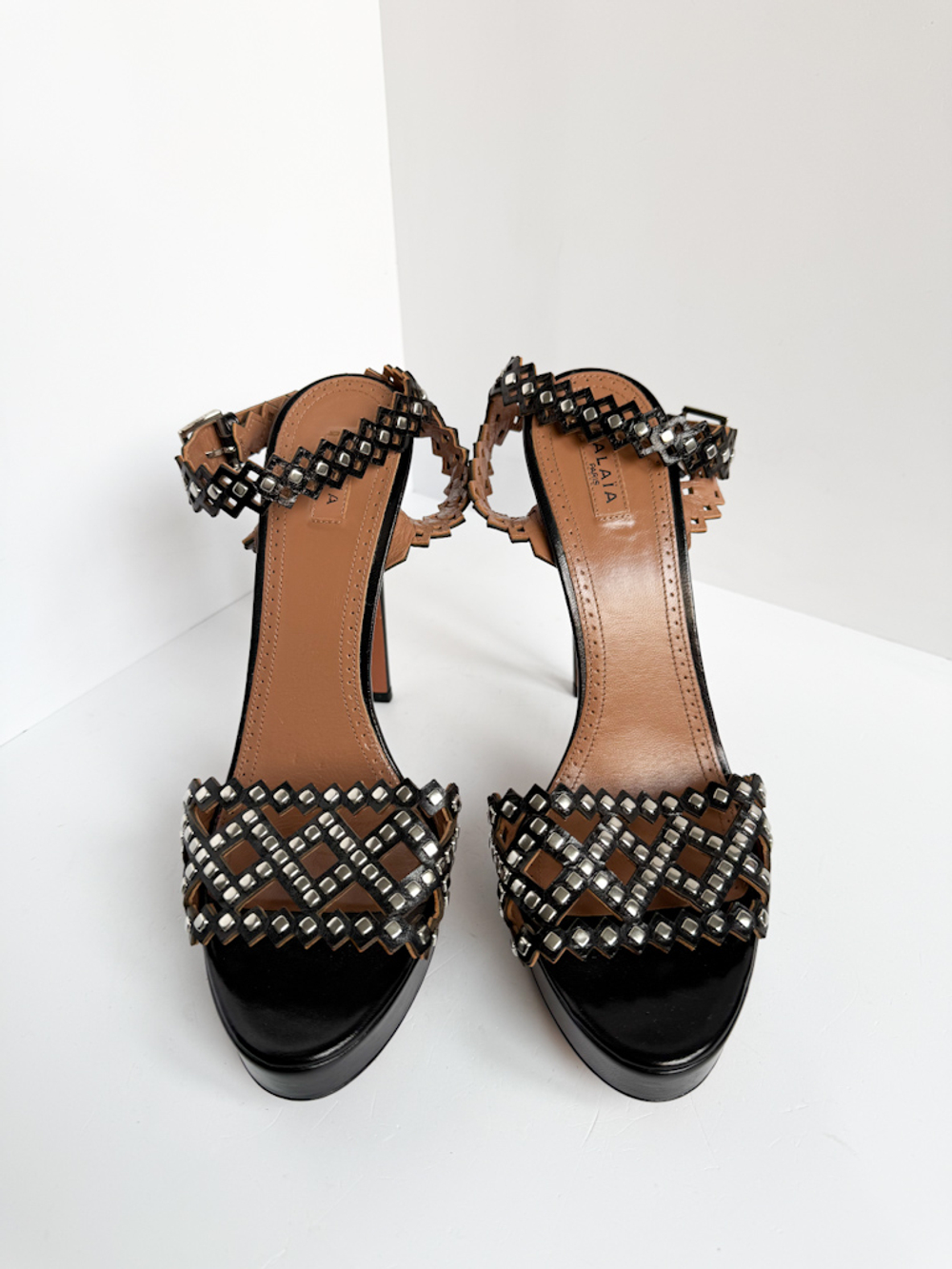 Кожаные босоножки Alaia, 40,5