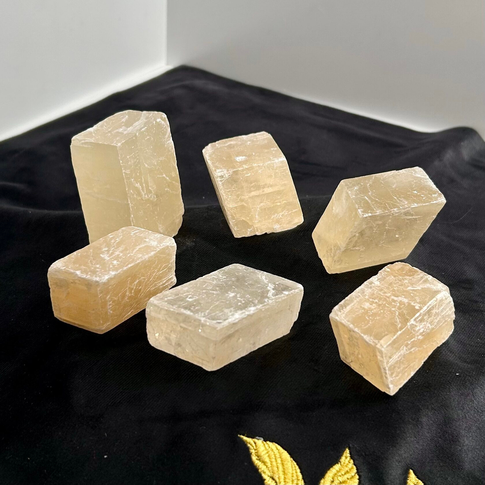 Медовый кальцит (брусок)
