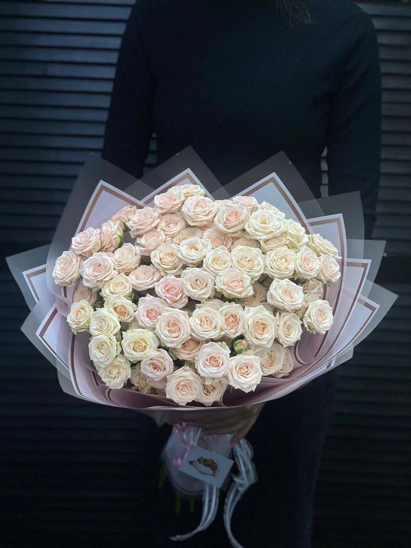 Букет из 15 кустовых роз 60 см #156374 Букет из 15 кустовых роз 60 см #156374