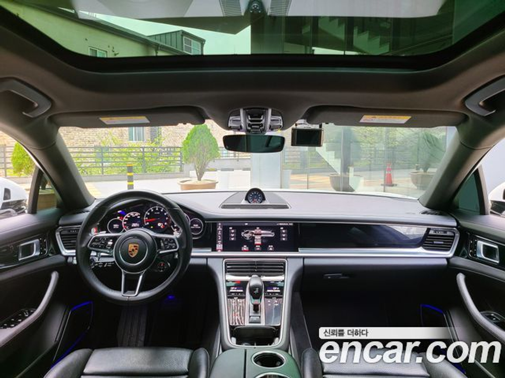 Porsche Panamera 3.0 AWD — 2018