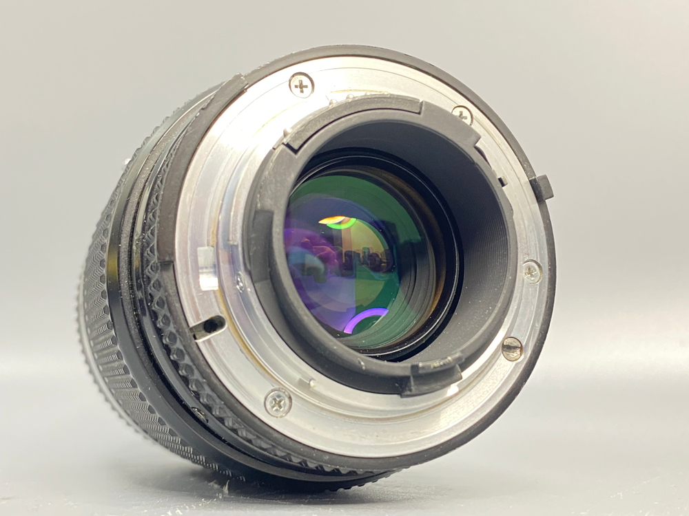 Nikon AF Nikkor 35-70mm 2.8 с нюансом
