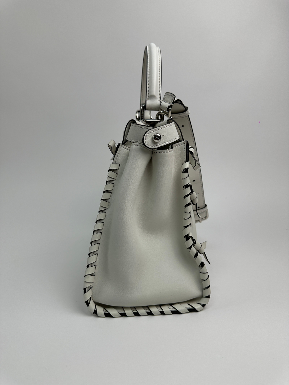 Сумка Fendi Peekaboo Medium Fiocco Bianca