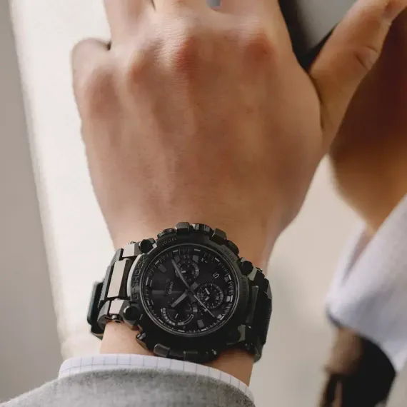 Мужские часы Casio G-SHOCK MTG-B3000B-1A