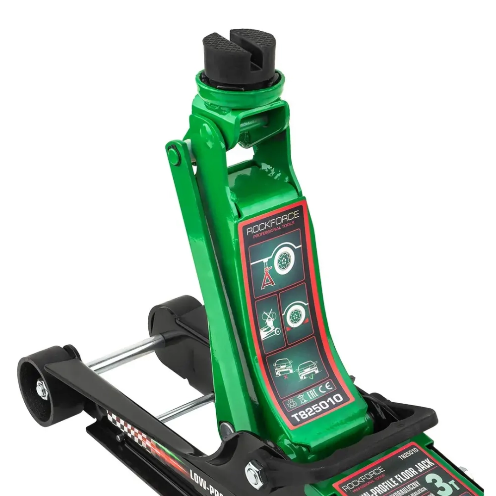 Домкрат подкатной гидравлический низкопрофильный с поворотной ручкой 3т RockFORCE RF-T825010+1