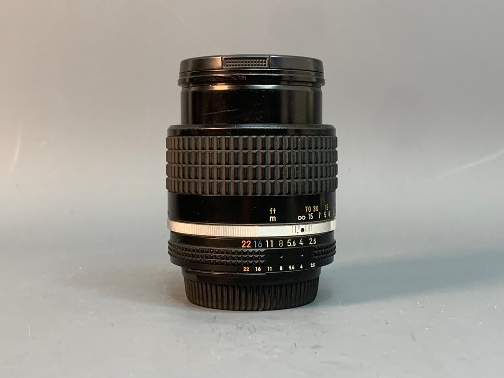 Nikon 105mm f/2.5 Nikkor