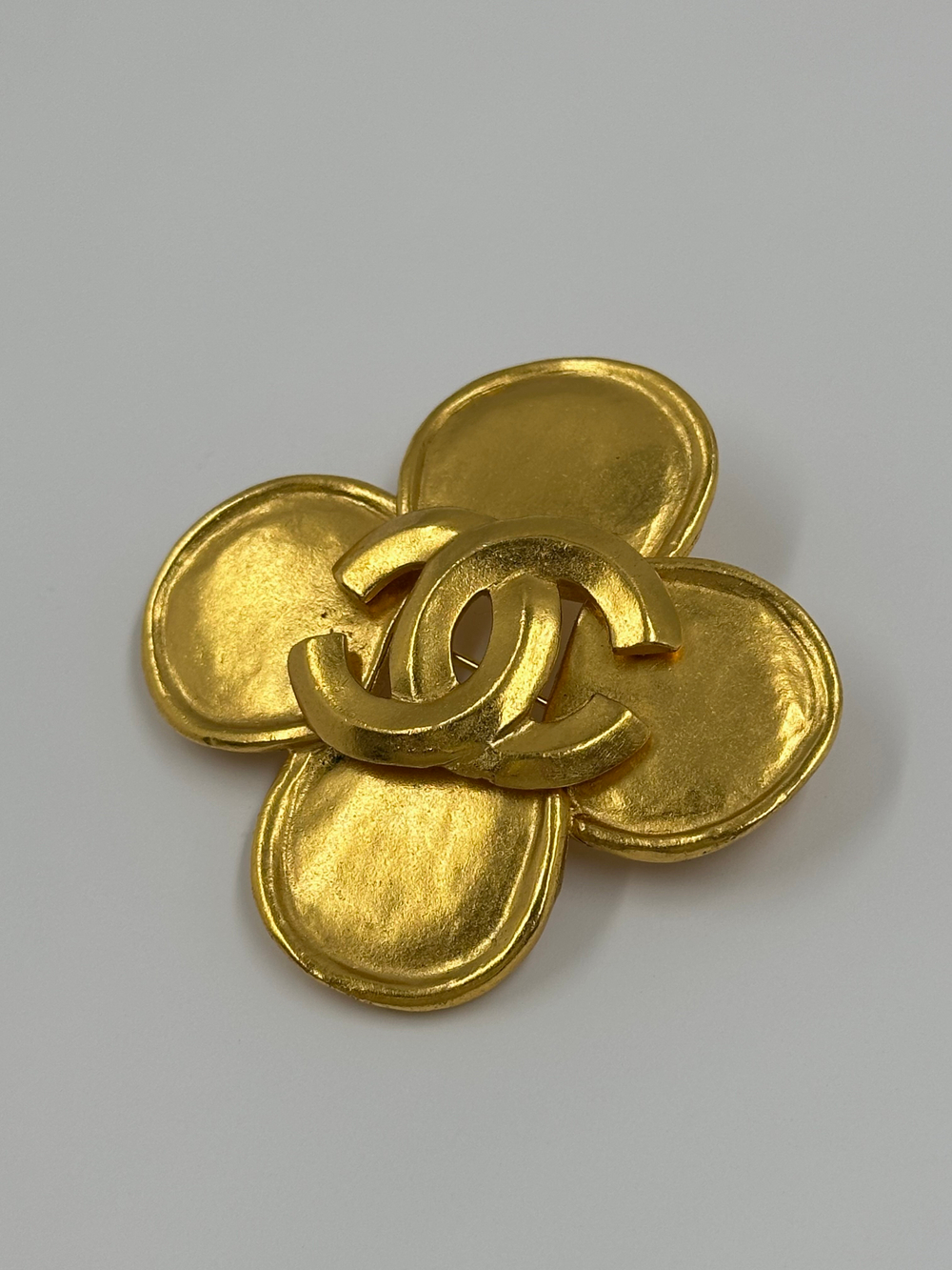 Брошь Chanel