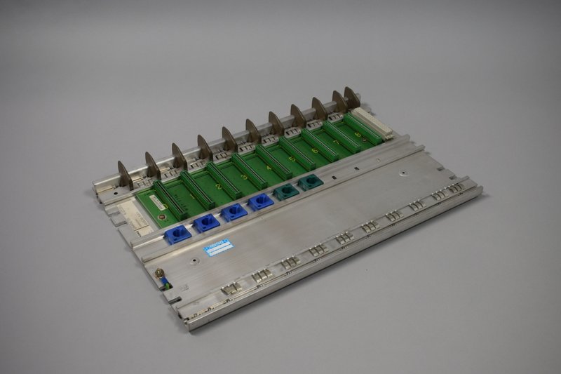 SIEMENS 6ES5701-1LA11