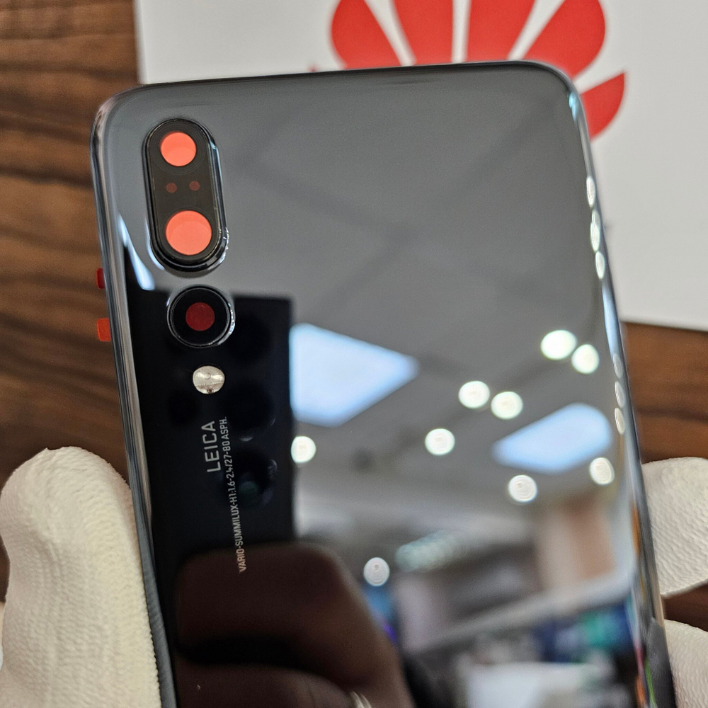 Крышка для Huawei P20 Pro (заднее стекло) "Премиум качество" цвет: чёрный