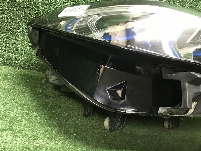 Фара правая BMW X7 G07 (19-22) Laser Light