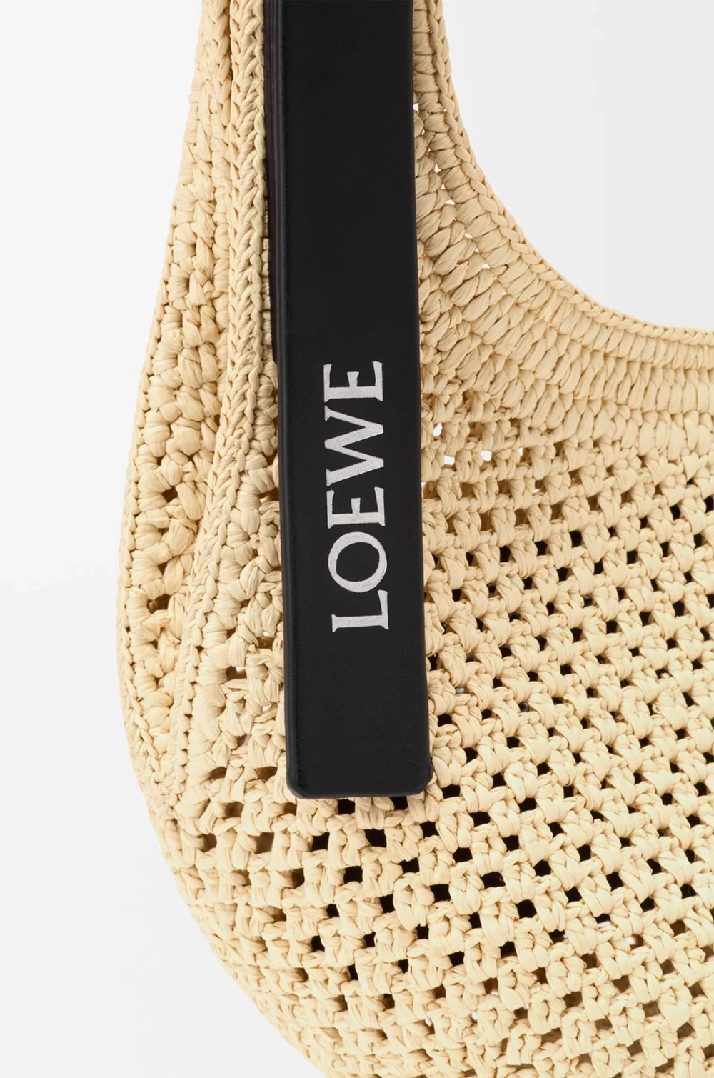 Loewe Сумка-хобо Punch Hole с перфорацией из рафии и телячьей кожи, натуральный