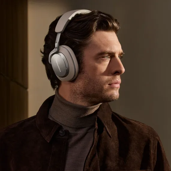 Bowers &amp; Wilkins Px8 S2 Warm Stone