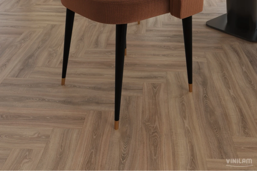 Кварц-винил ISOCORE Vinilam Parquet Herringbone 6,5 мм Паркет Монпелье 2.07 м2