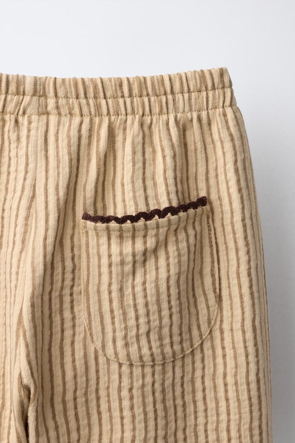 ZARA БРЮКИ ИЗ РЕЛЬЕФНОЙ ТКАНИ В ПОЛОСКУ, ОХРА
