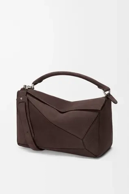 Loewe Большая сумка Puzzle из зернистой нубуковой кожи, темно-каштановый