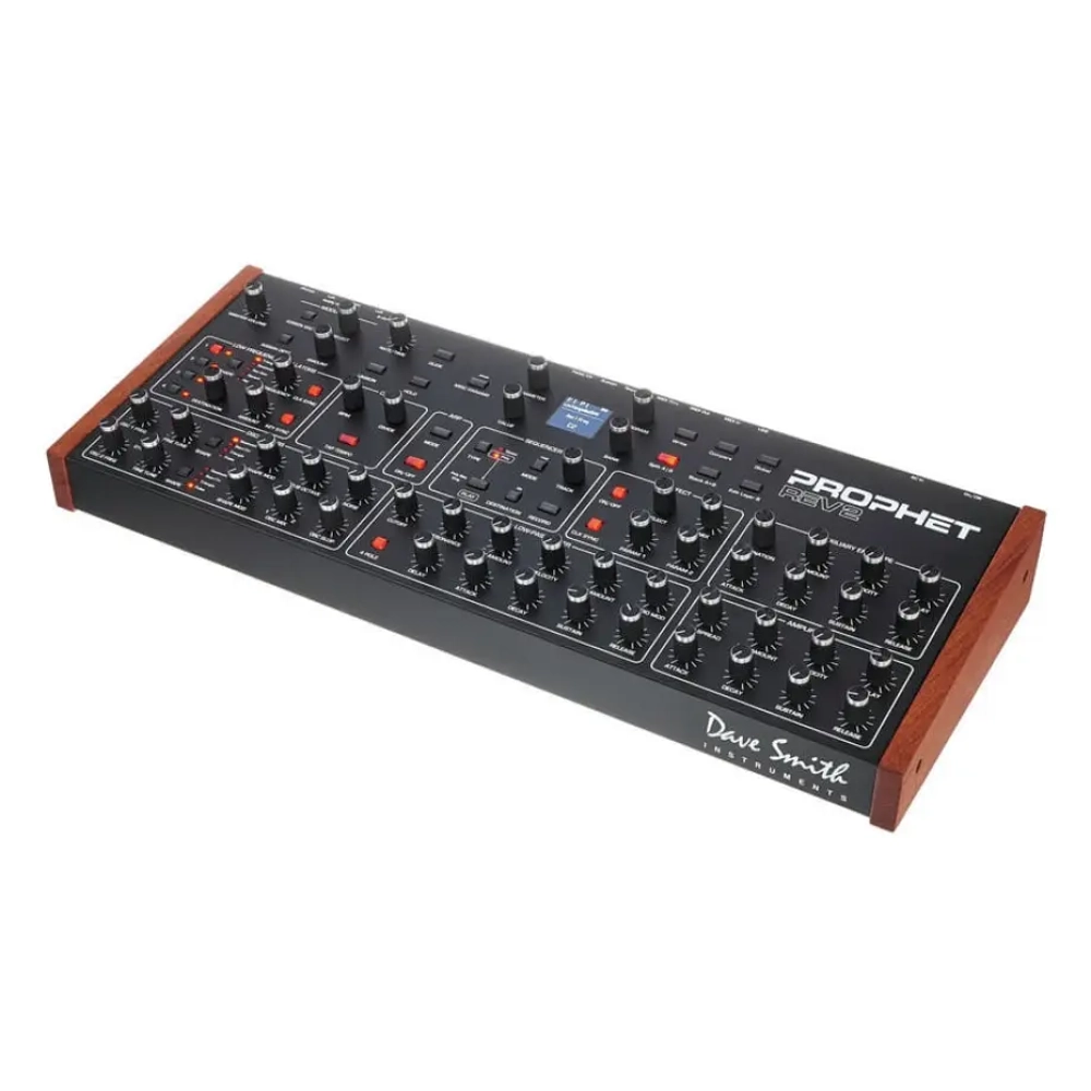 Аналоговый синтезатор Sequential Prophet Rev2 Desktop (8 голосов)