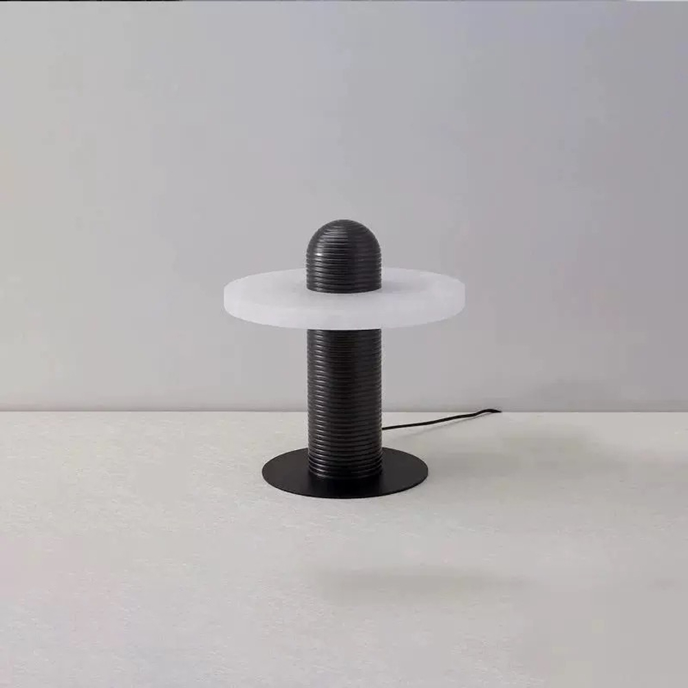 Table design lamp Median by Apparatus