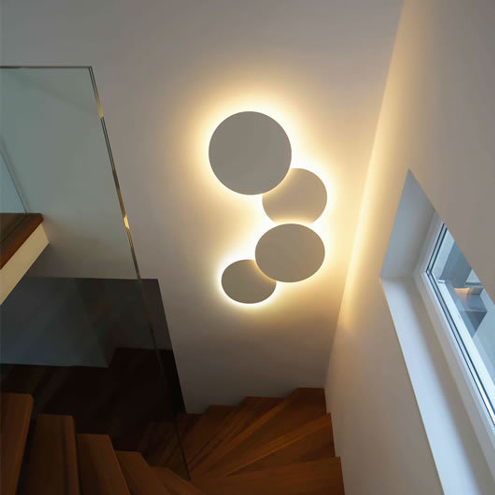 Wall design lamp Puck by Vibia (7 lampshades)