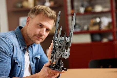 Конструктор LEGO Icons 11373 The Lord of the Rings: Sauron's Helmet