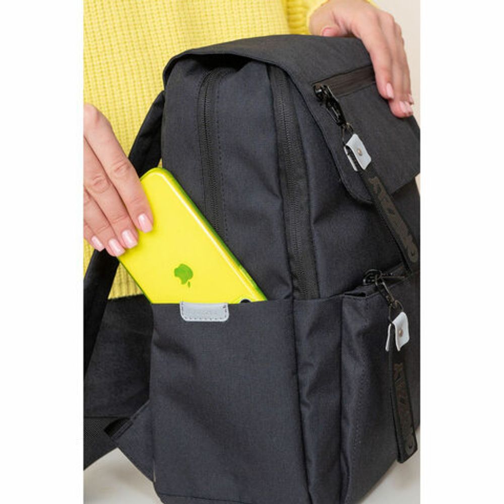 Рюкзак GRIZZLY школьный, укрепленная спинка, 2 отделения, для девочек, CLASSIC BLACK, 39х33х14 см, RXL-325-1/3