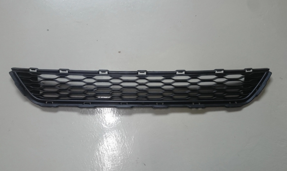 Решетка переднего бампера Dong Feng H30 Cross