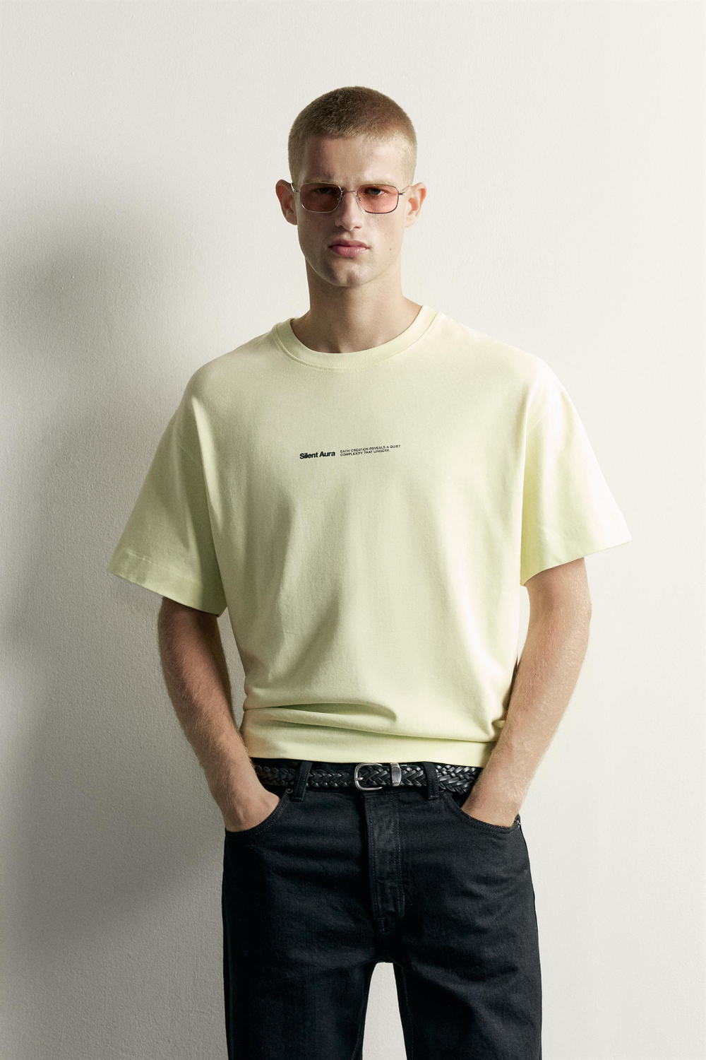 ФУТБОЛКА СВОБОДНОГО КРОЯ С КОНТРАСТНЫМ ПРИНТОМ — ZARA · 6224/394