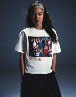 BERSHKA Футболка оверсайз с принтом Katseye, белый