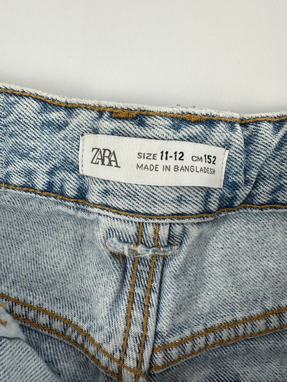 Джинсы Zara