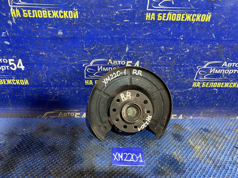 Ступица задняя правая SUBARU TRAVIQ 2003