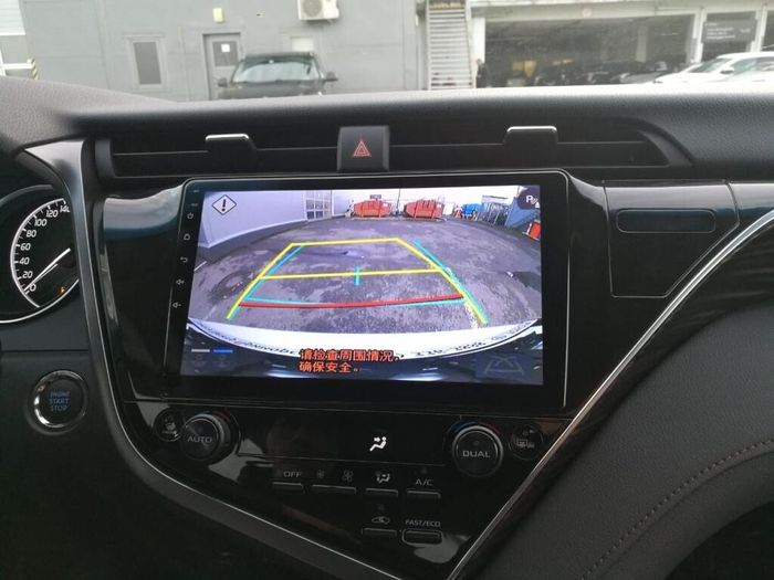 Магнитола для Toyota Camry 70 2017-2020 (без JBL) - Parafar PF465UHD на Android 13, Быстрая, QLED, CarPlay, 4G SIM-слот