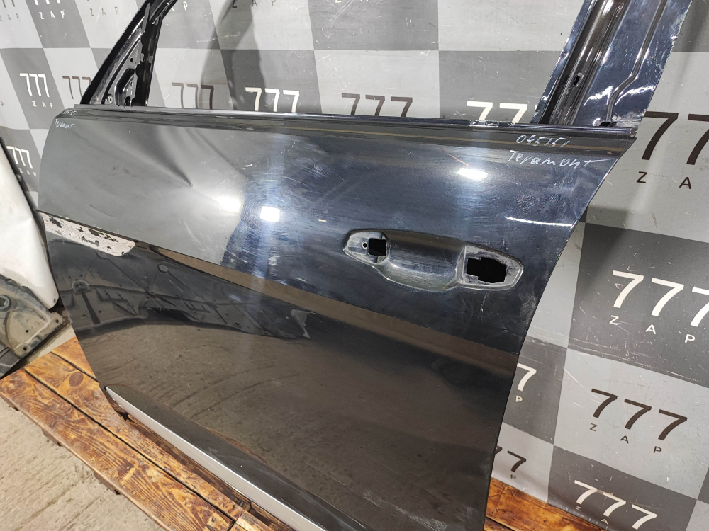 Дверь передняя левая Volkswagen Teramont 17-нв Б/У Оригинал 3CN831055M