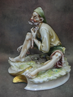 Статуэтка. Фарфор. Ранняя рыбалка. Capodimonte. Италия