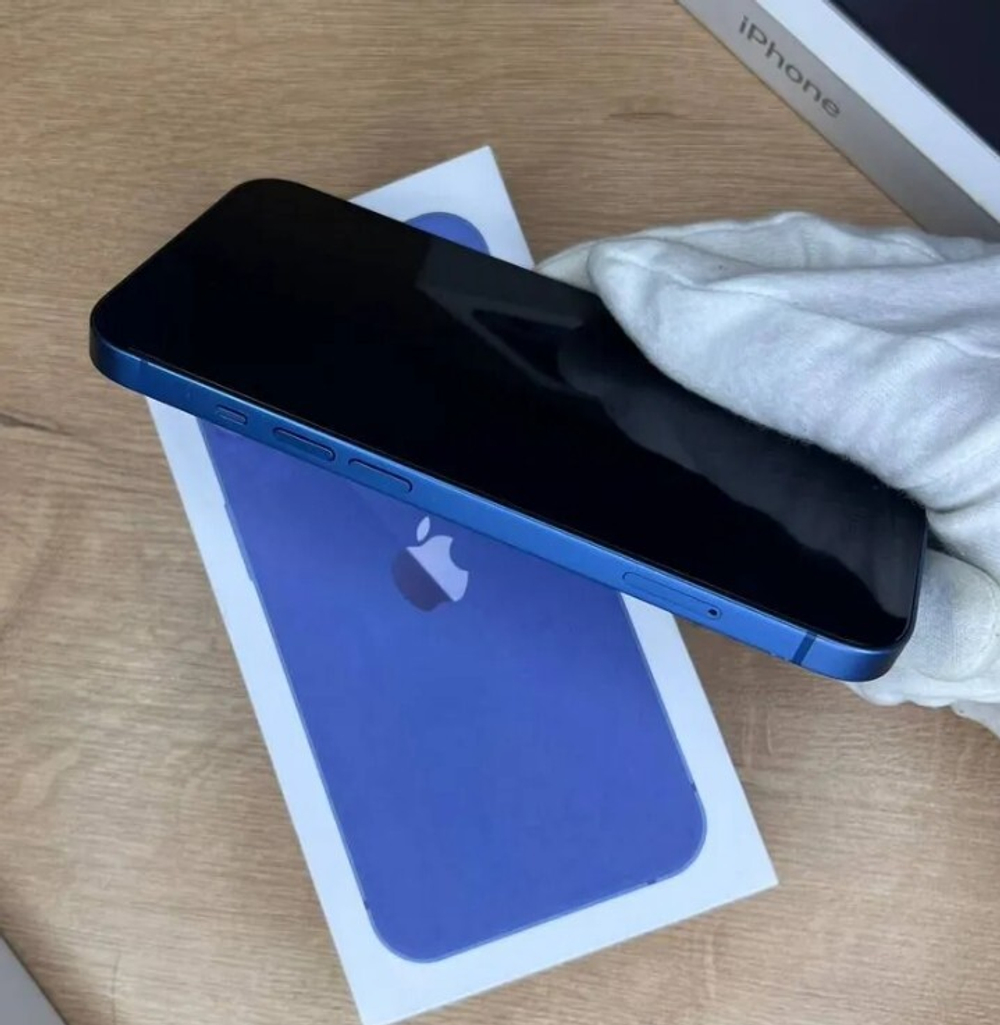 iPhone 13, 128 ГБ б/у