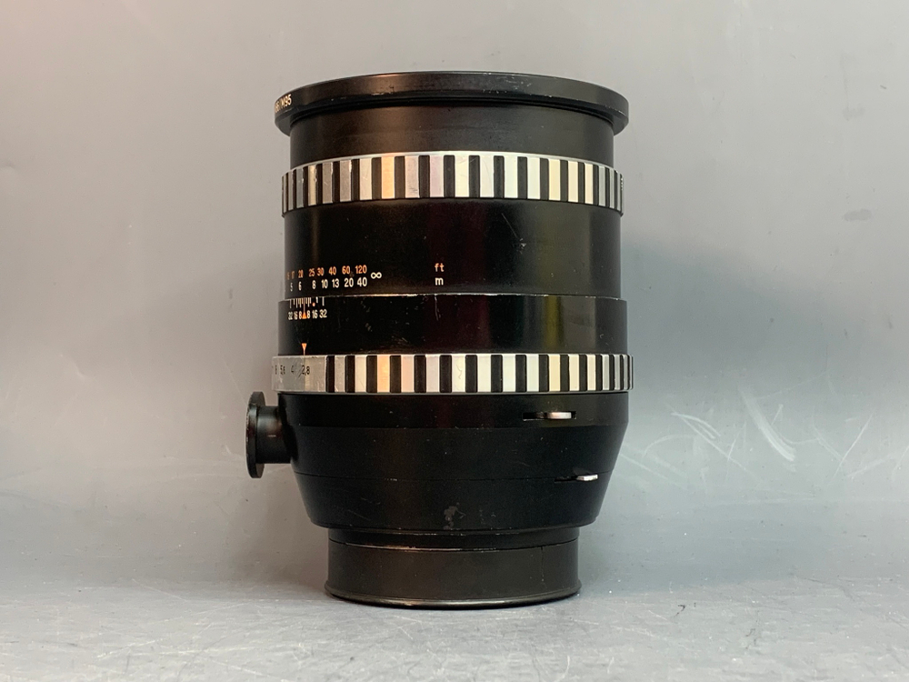 Carl Zeiss Jena Sonnar 2.8/180mm небольшой налет внутри линзы