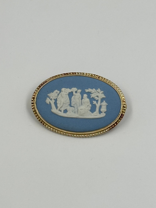 Брошь Wedgwood голубая