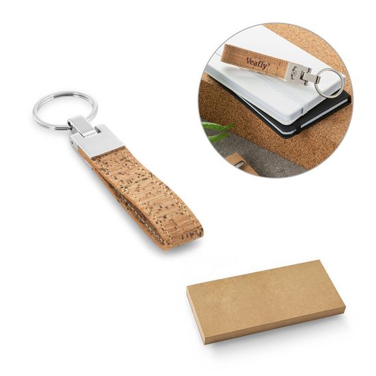 CORKS. Брелок из пробки