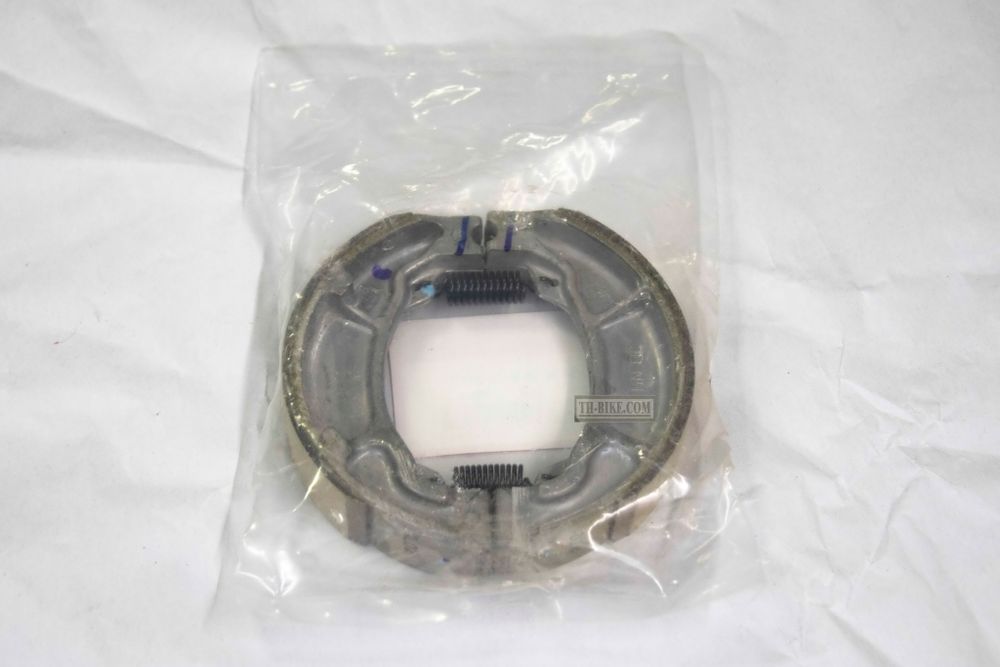 06430-KWN-900. SHOE SET, BRAKE (JB)