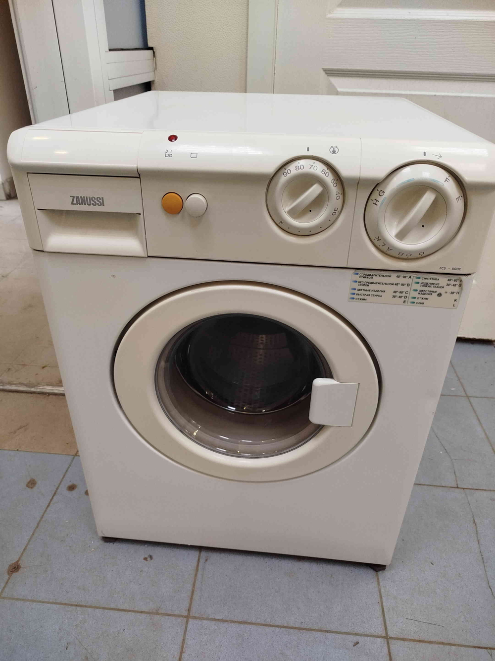 Стиральная машина Zanussi FCS 800 C б/у
