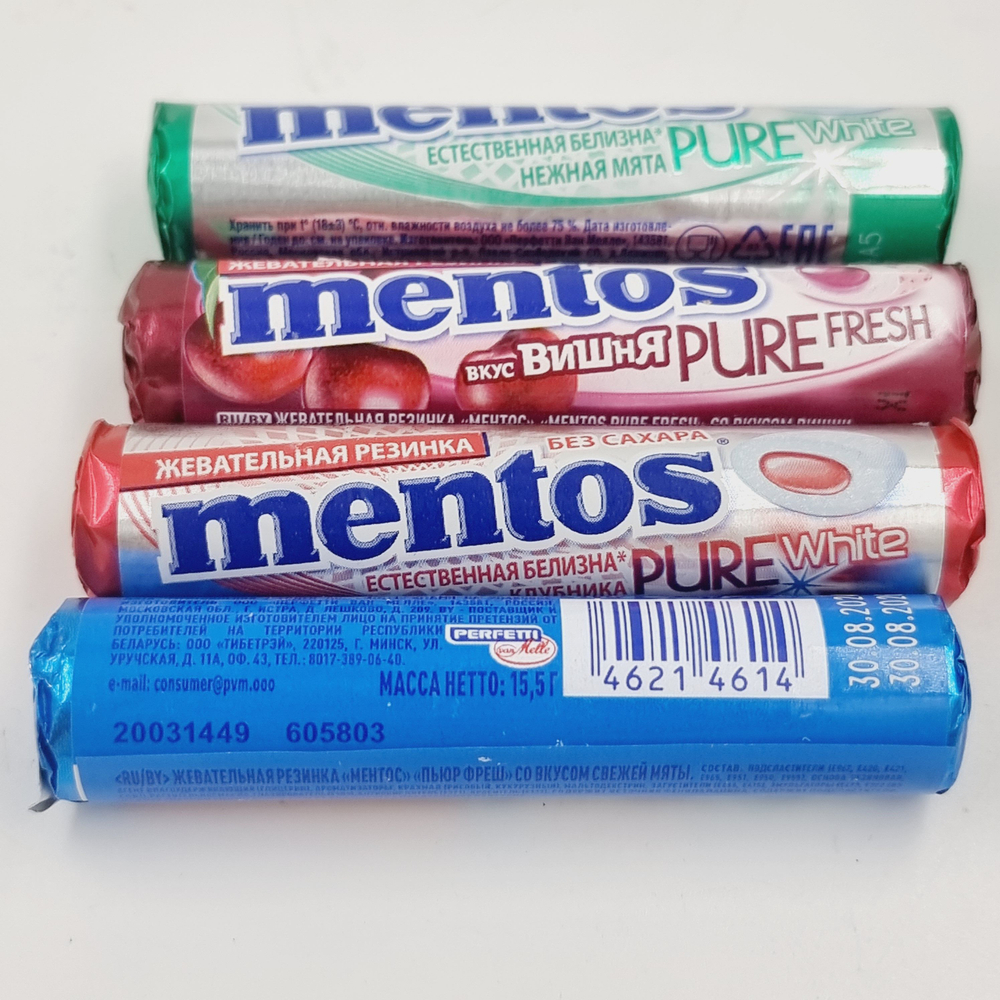 Mentos жевательная резинка Pure White вкус Клубника, Нежная мята, Вишня, Свежая мята (15,5х4) 62 г