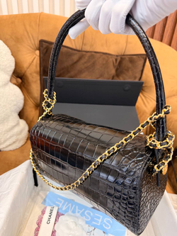 Сумка Chanel Clutch with chain