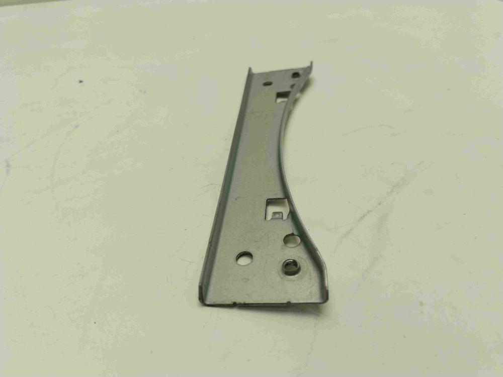 LS60840L кт224 Планка петли люка для стиральной машины AEG LS60840L б/у
