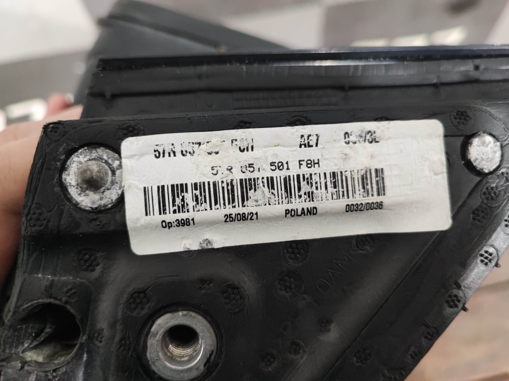 Зеркало левое 6 pin Skoda Karoq 17-нв Б/У Оригинал 57R857501F