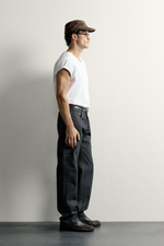 ФУТБОЛКА RELAXED FIT С V-ОБРАЗНЫМ ВЫРЕЗОМ — ZARA