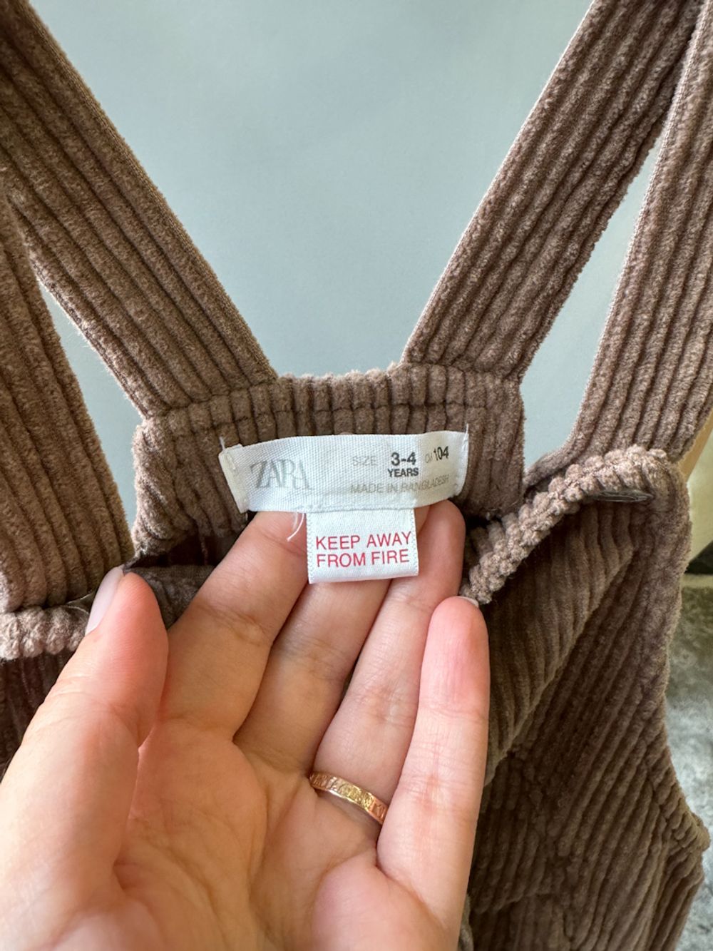 Вельветовый комбинезон Zara , 104