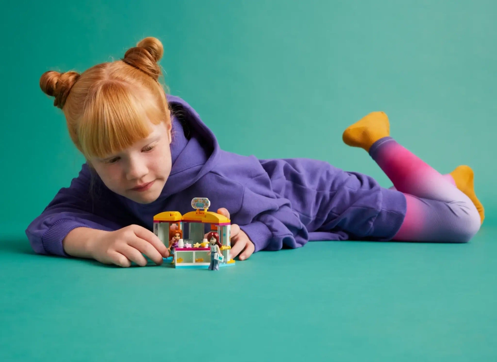 Конструктор LEGO Friends 42608 Небольшой магазин аксессуаров