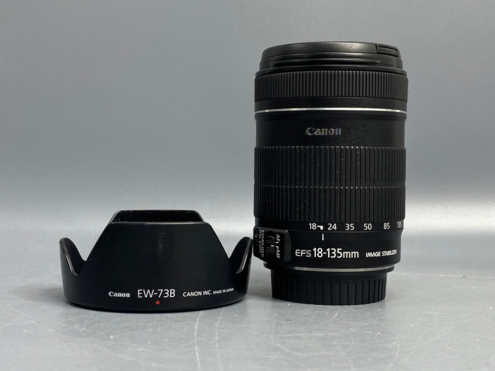Canon EF-S 18-135 mm f/3.5-5.6 IS