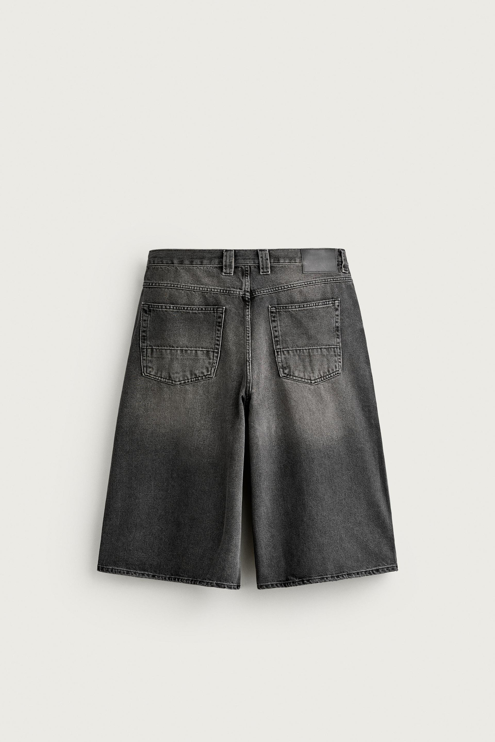 ZARA ДЖИНСОВЫЕ ШОРТЫ BAGGY FIT, СЕРЫЙ