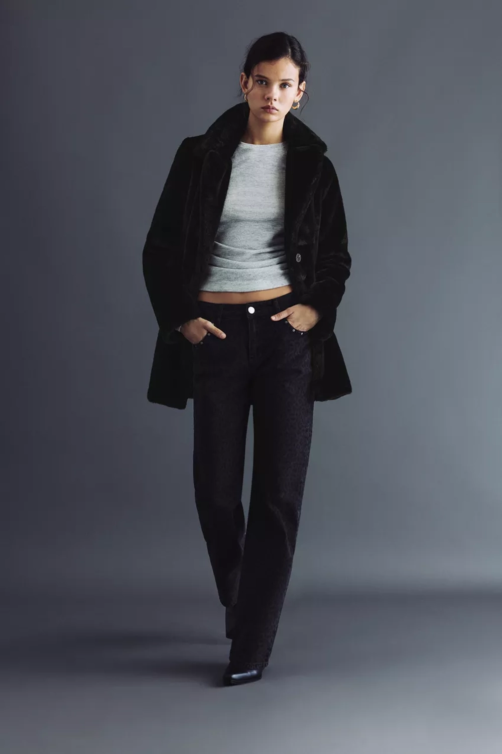 PULL&BEAR Шуба из искусственного меха, черный