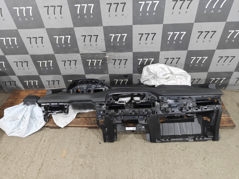 Торпедо + подушка безопасности в руль Changan CS55 PLUS 21-нв Б/У Оригинал 5821100MK07AW10